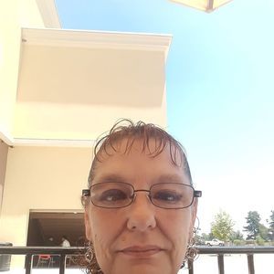 Meet your Posher, Farrond